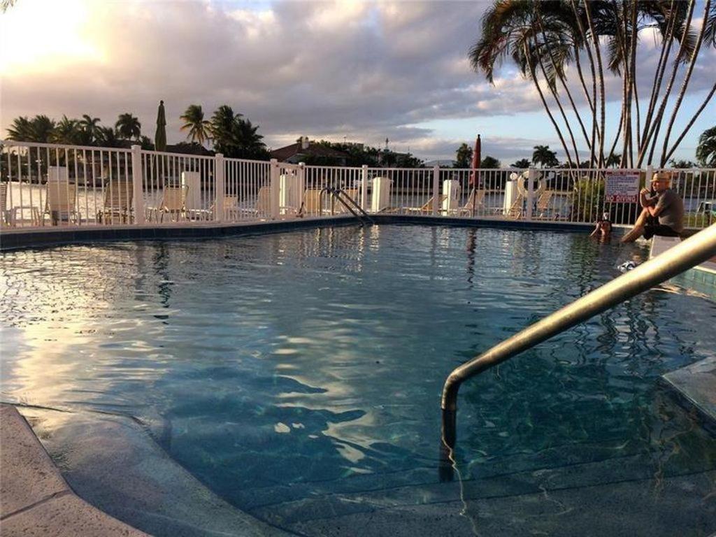 Aloha Escape Pompano Beach Διαμέρισμα Εξωτερικό φωτογραφία